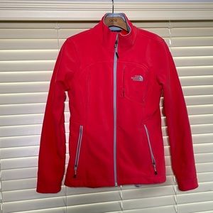 Great condition Northface coat!! Color HOT CORAL